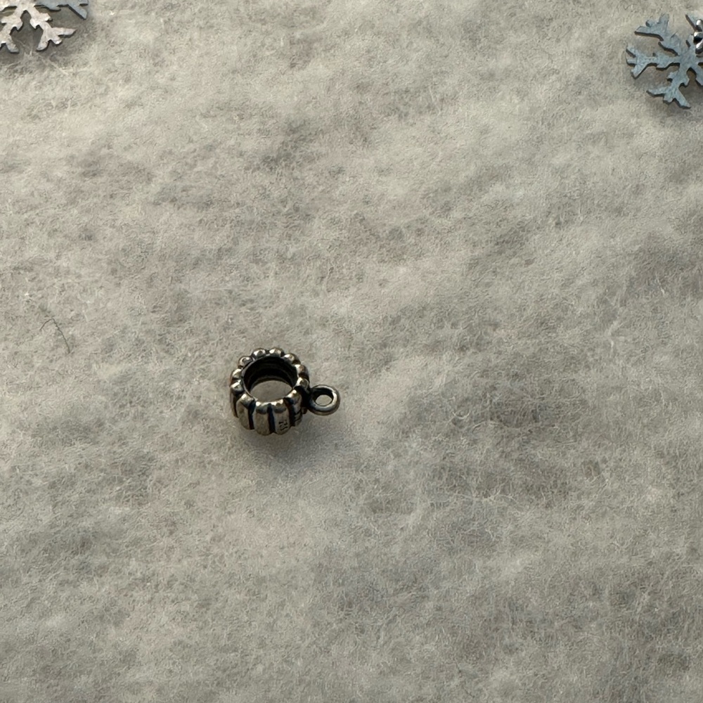 Pandora spacer